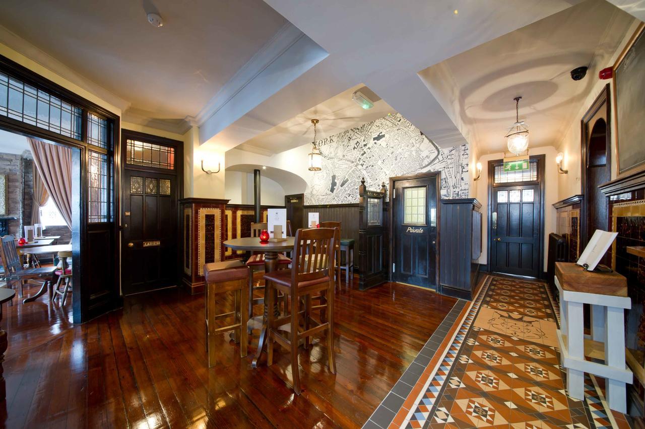 Bed and Breakfast The Rose & Crown York Exterior foto